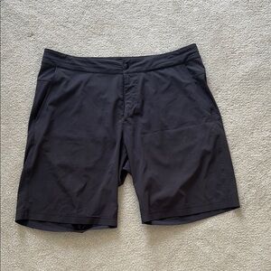 Lululemon classic fit linerless board short 
Size 36 (no tag)